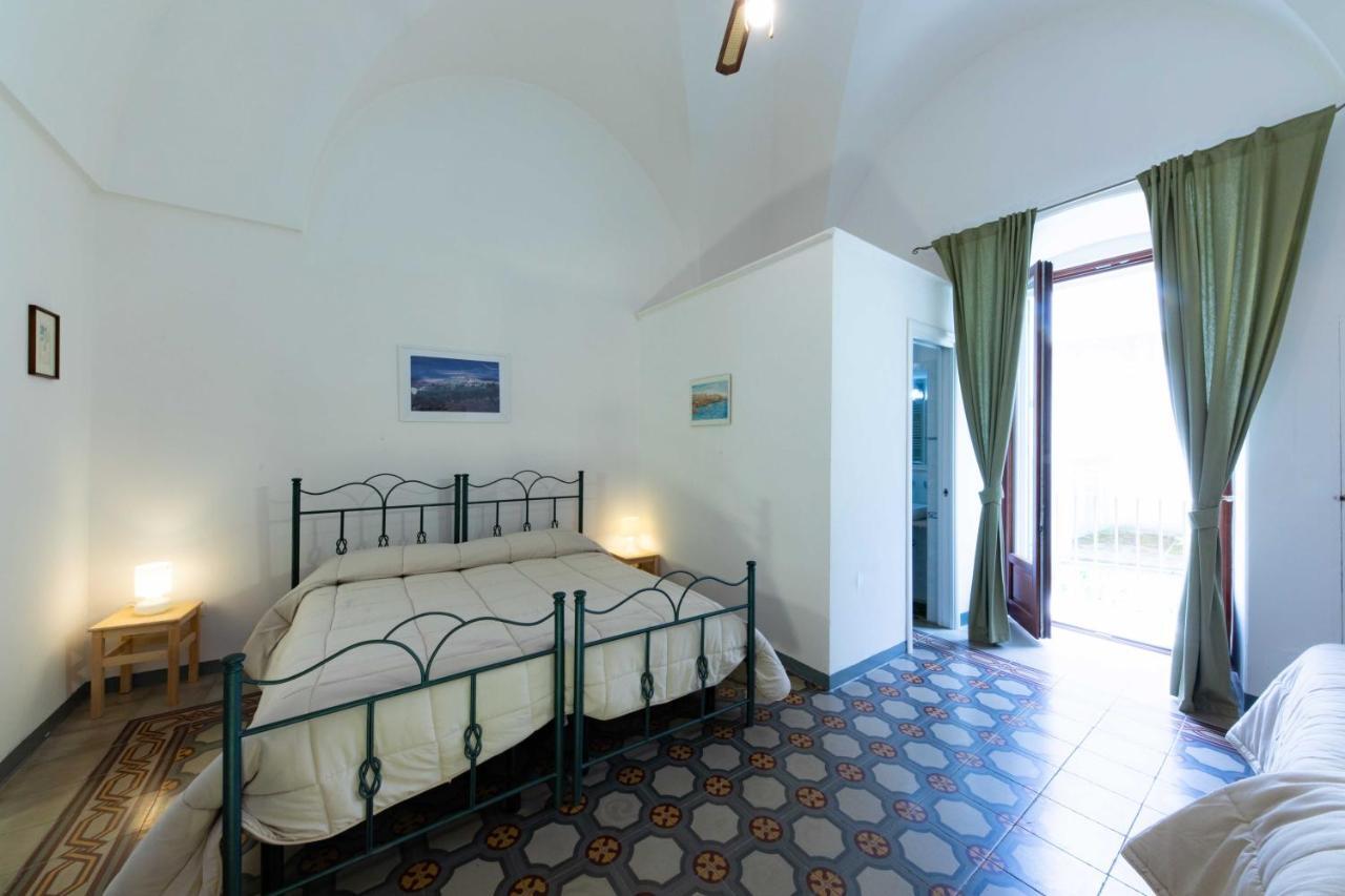 Casa Vacanza La Stradella Ostuni Exteriör bild