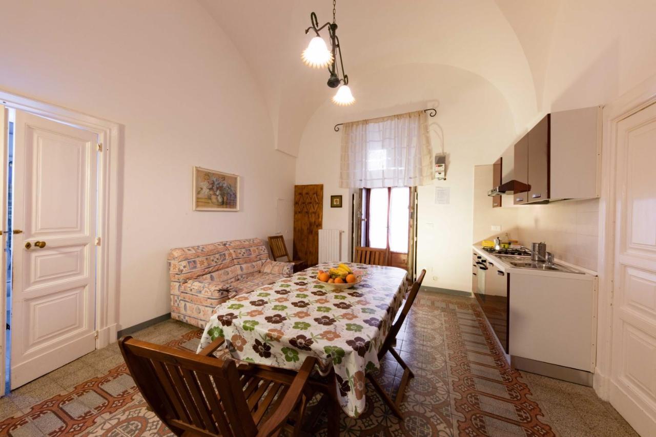 Casa Vacanza La Stradella Ostuni Exteriör bild