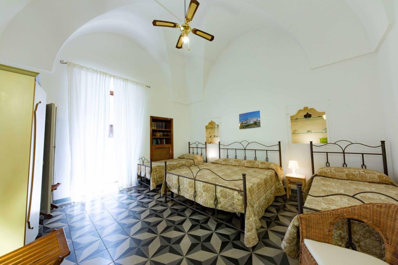 Casa Vacanza La Stradella Ostuni Exteriör bild