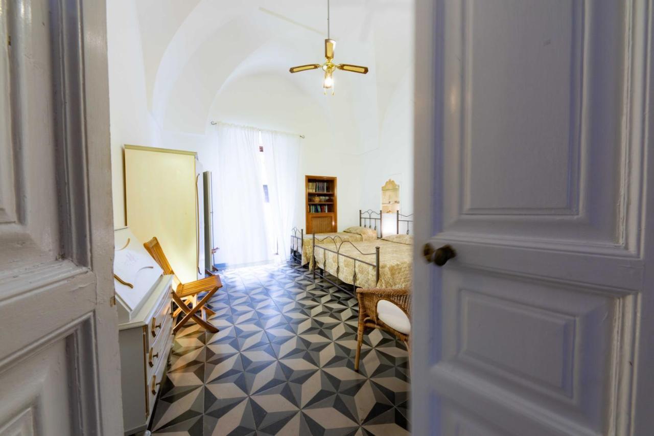 Casa Vacanza La Stradella Ostuni Exteriör bild