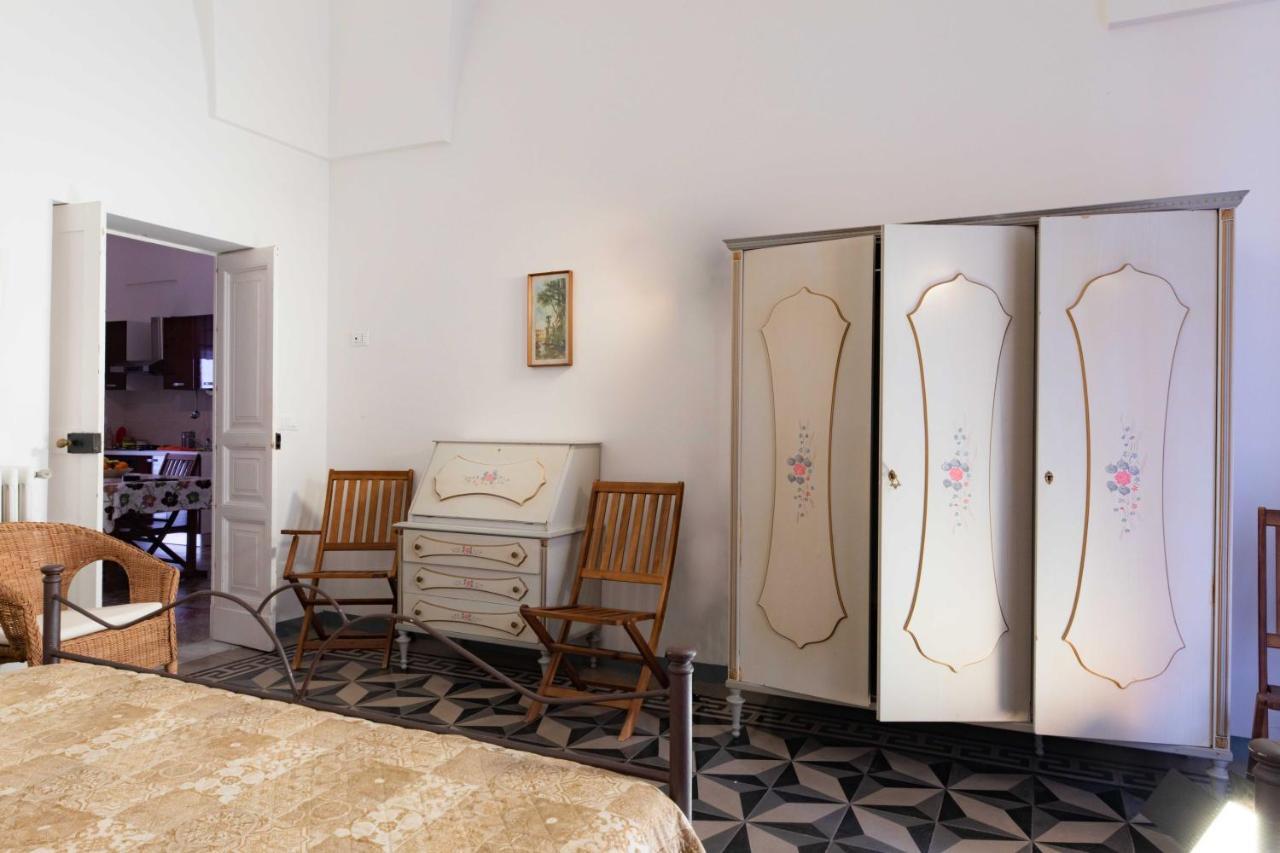 Casa Vacanza La Stradella Ostuni Exteriör bild