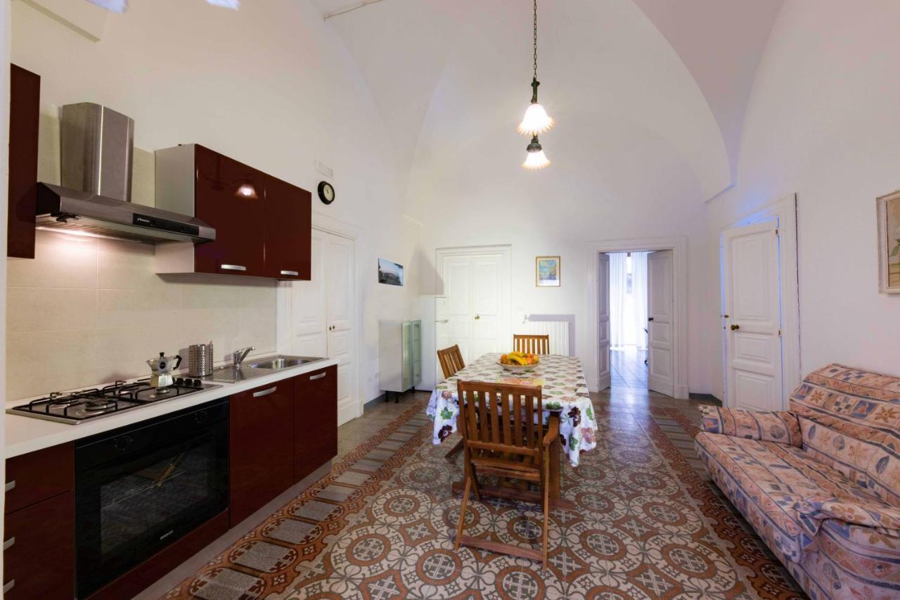 Casa Vacanza La Stradella Ostuni Exteriör bild